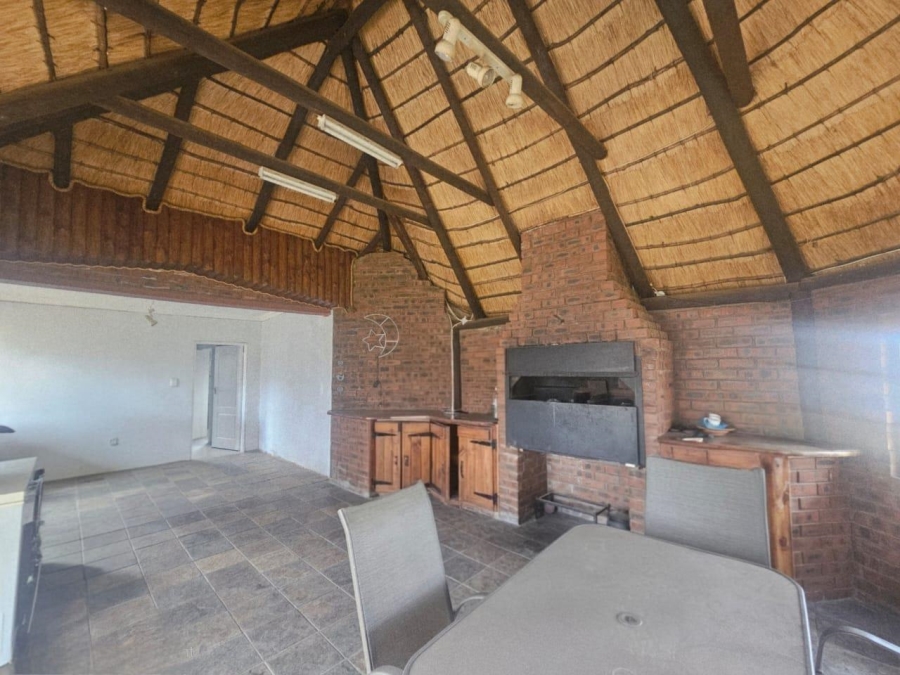 4 Bedroom Property for Sale in Ladybrand Free State